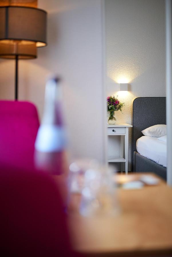 Landgasthof Hirsch บาเดน-บาเดน ภายนอก รูปภาพ